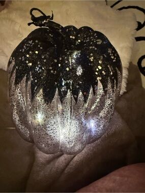 Black, Silver, light purple Decorative Glitter Pumpkin -battery operated 👻🎃